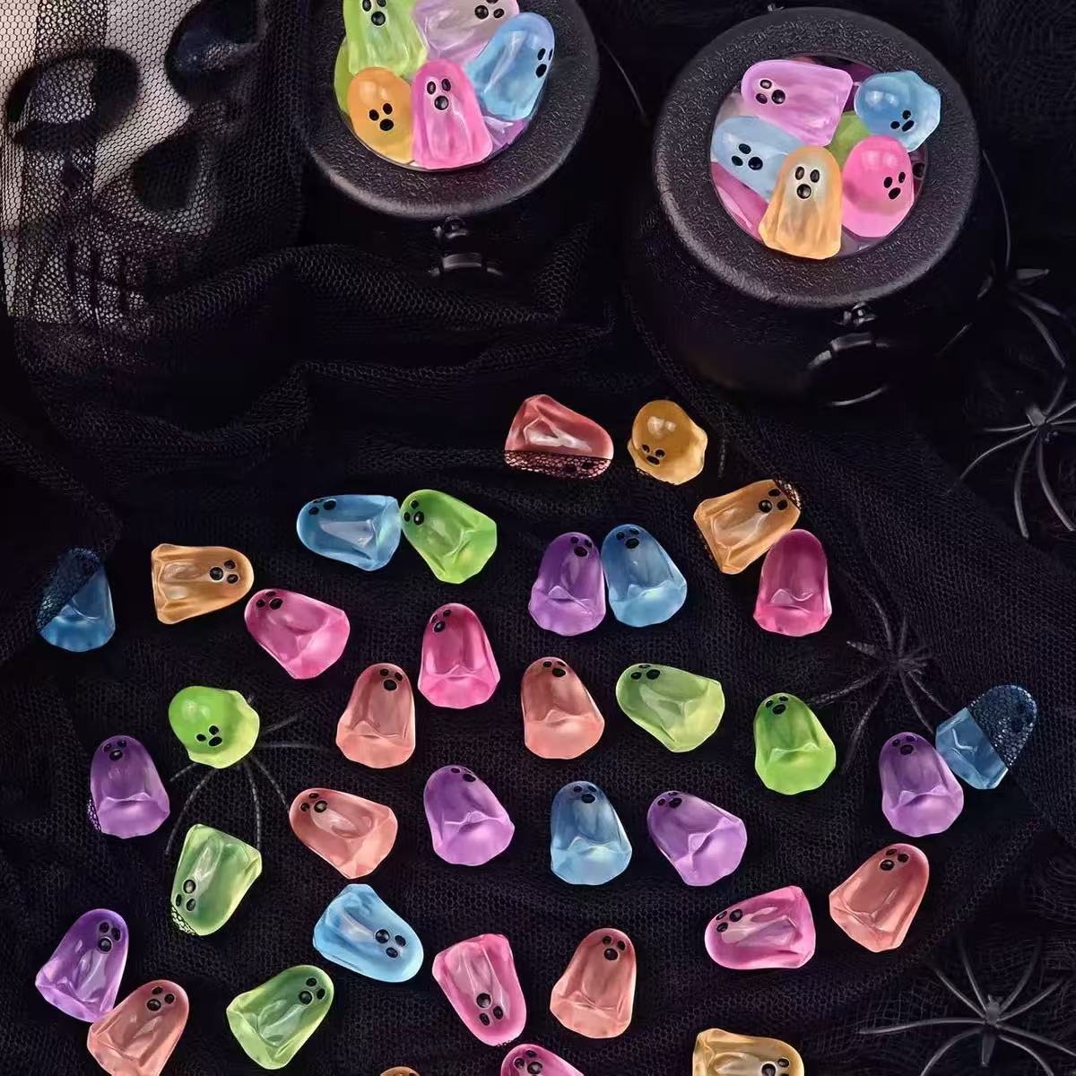 Halloween Glow-in-the-Dark Mini Resin Ghost Figurines