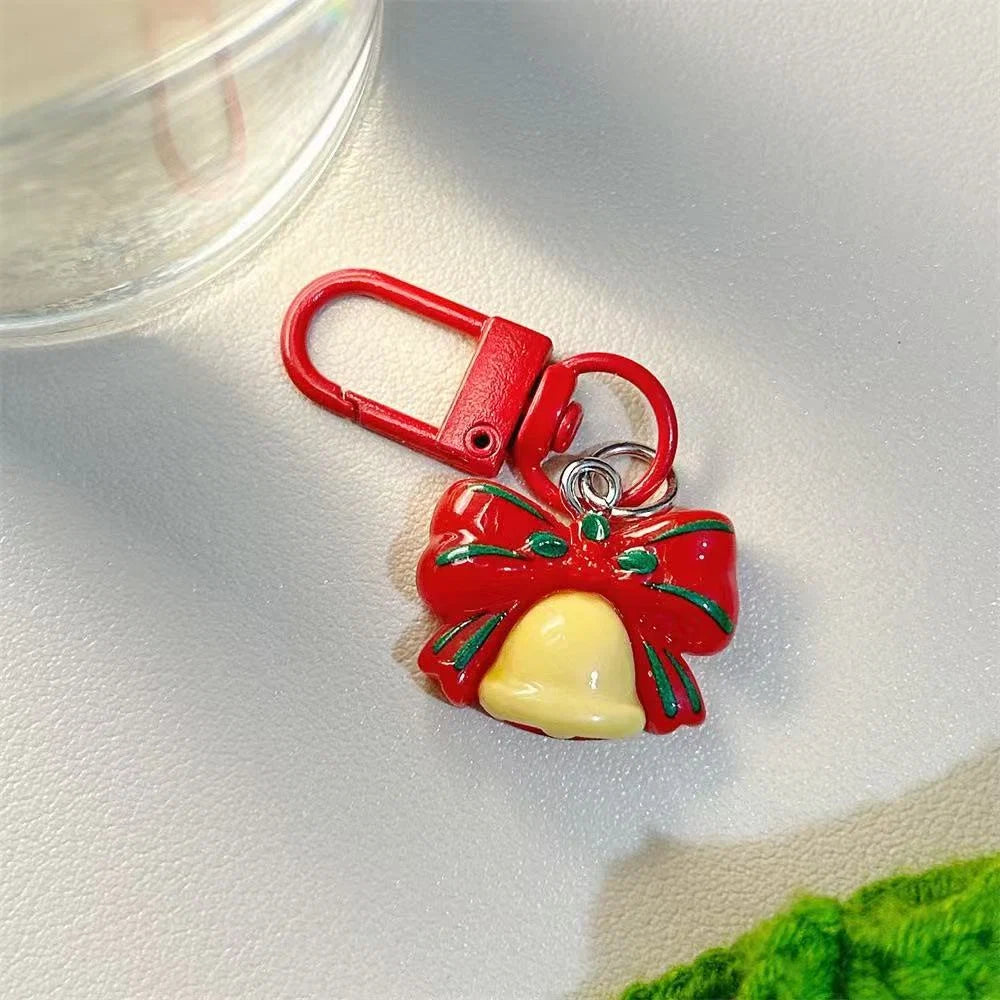 Kawaii Christmas Character Keychains – Cute Santa & Reindeer Backpack Charms – DIY craft decoration ideas